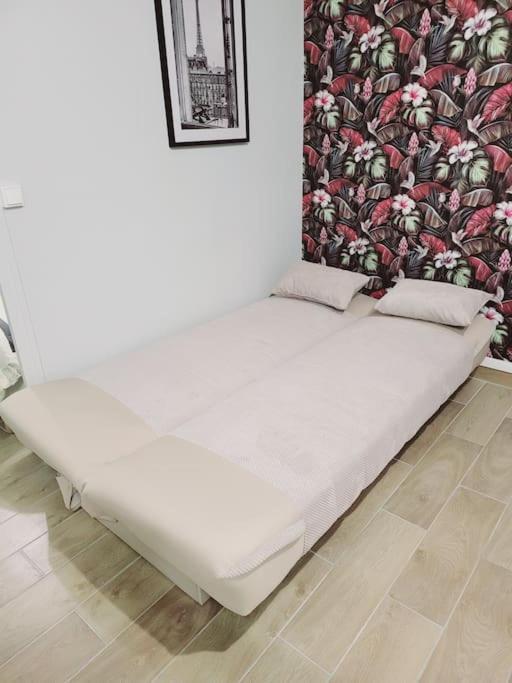 Family Flat Stade De France Airport Cdg Le Bourget "Appart'7" Пьерфит-сюр-Сен Экстерьер фото
